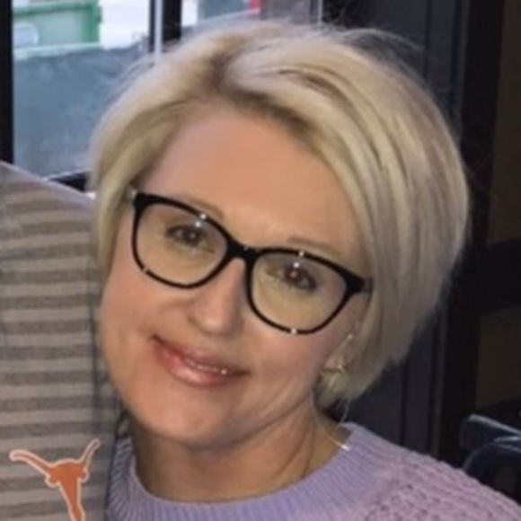 Meet your Posher, Katina - Picture 1 of 1